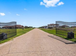 13435 Sunrise Bluff Dr, Hockley, TX 77447