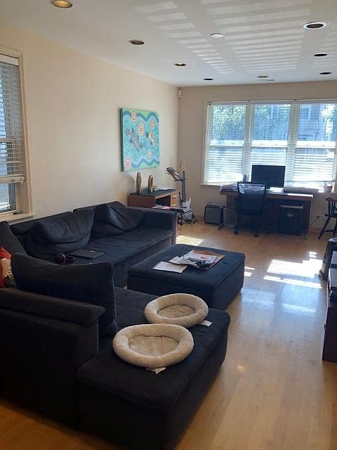 1st image of 2445 N Greenview Ave #1F