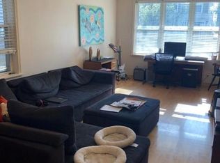2445 N Greenview Ave #1F, Chicago, IL 60614