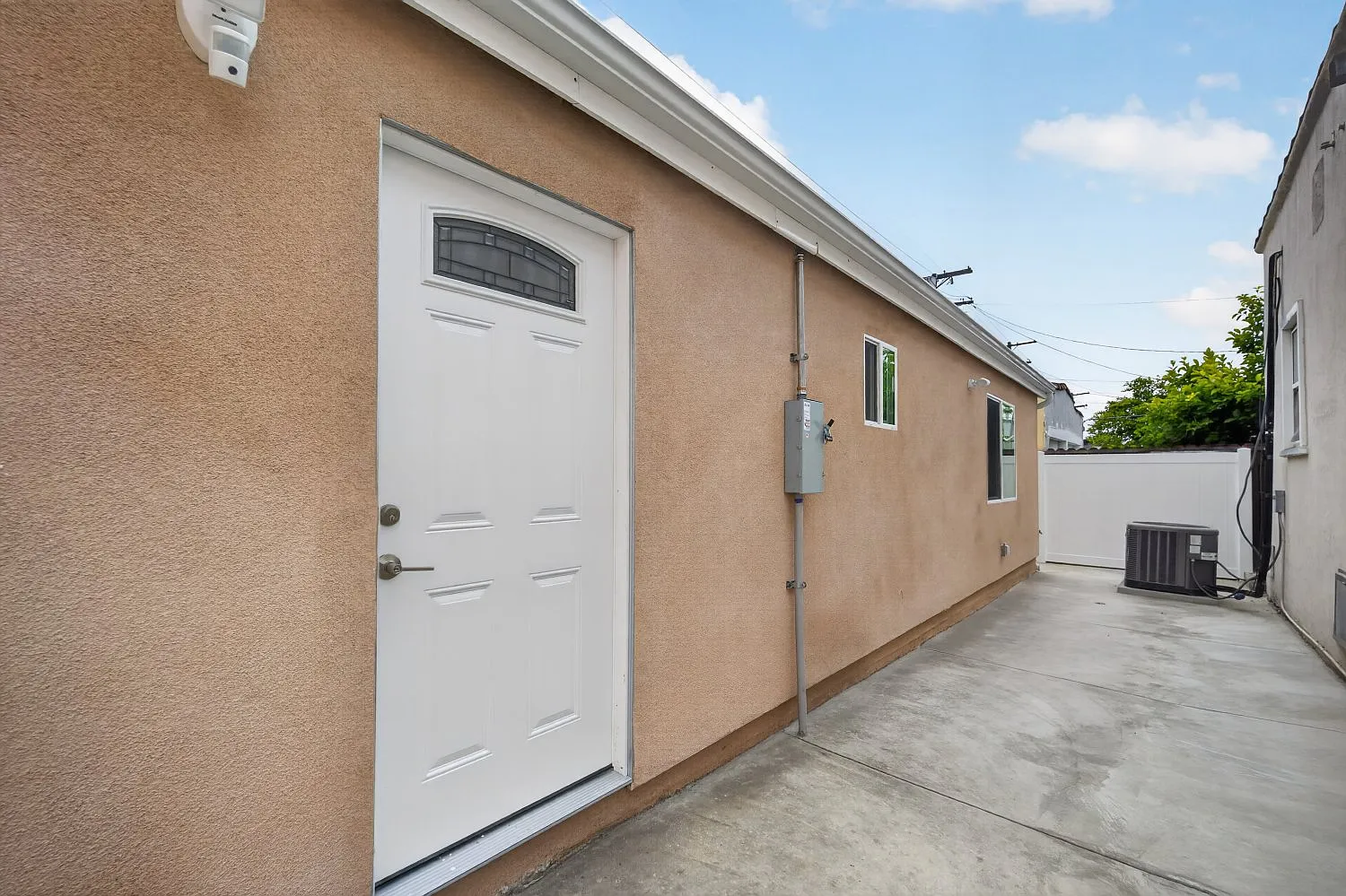 1 bed, 1000 sqft, $2,600 — Photo 4