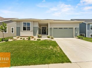 311 Sunshine Ln, Verona, WI 53593