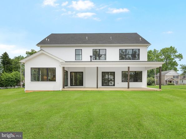 36 Van Leer Ave, Media, PA 19063