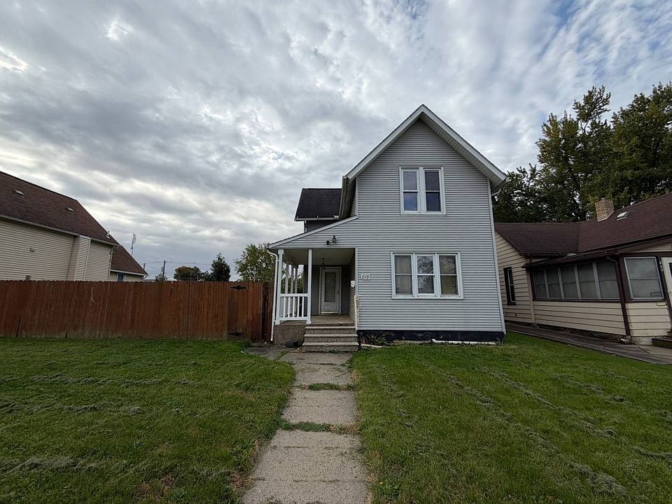 1st image of 819 11th St