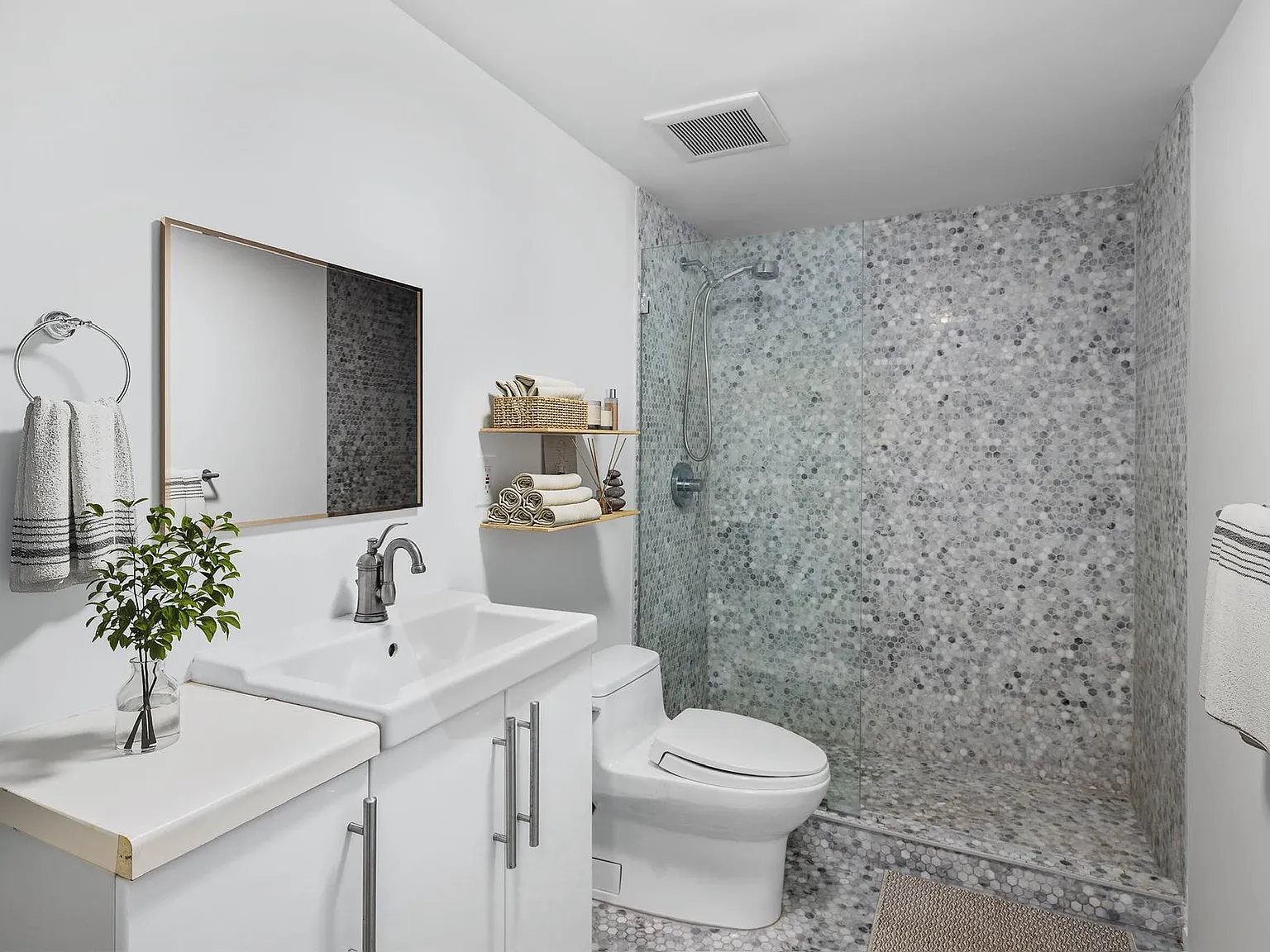 411 Sackett Street — Photo 3