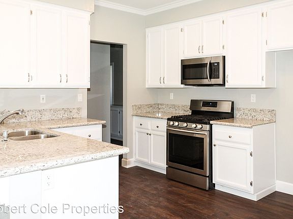 4th image of 41166 Lorient Ct