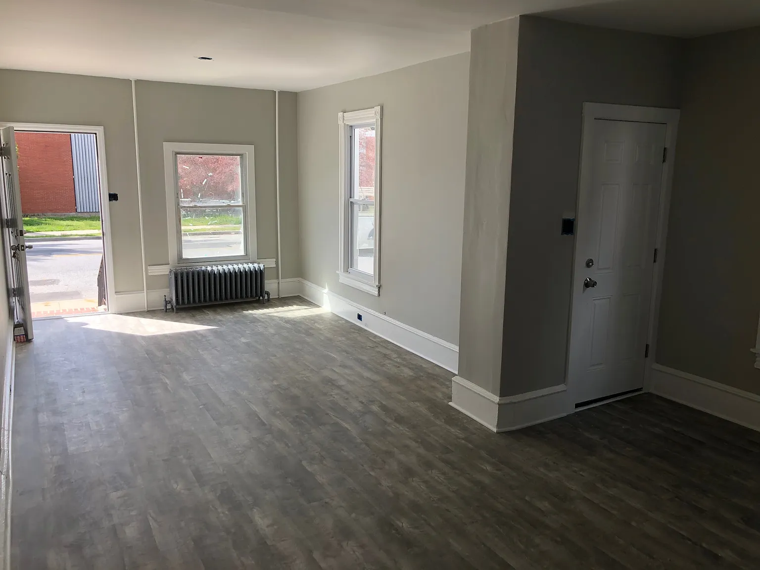 3 bed, 1500 sqft, $2,100 — Photo 4
