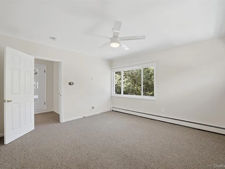 58 Carolan Rd E — Photo 21