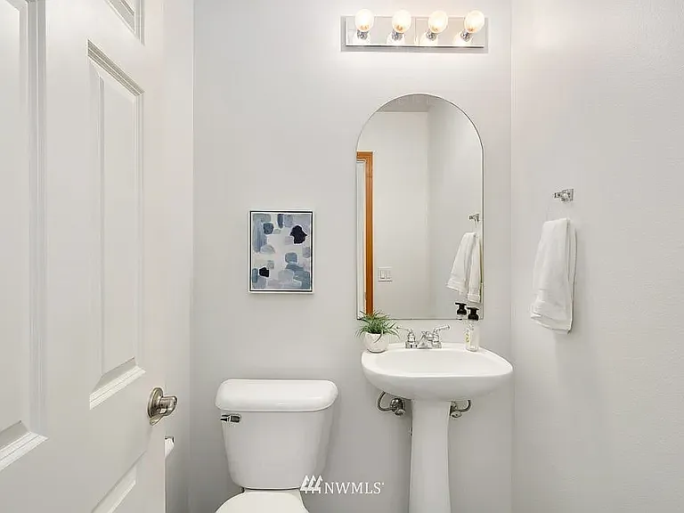 7540 NE 203rd St — Photo 7
