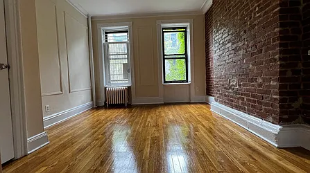 Rented by HOLTON REAL ESTATE INC.