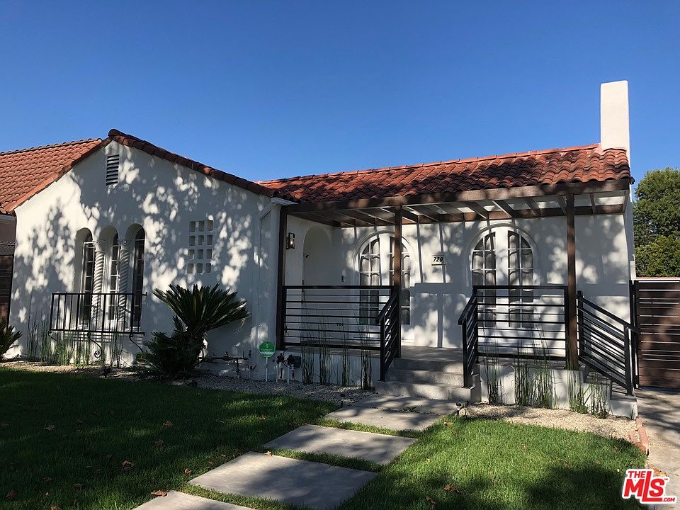 1st image of 720 N Poinsettia Pl