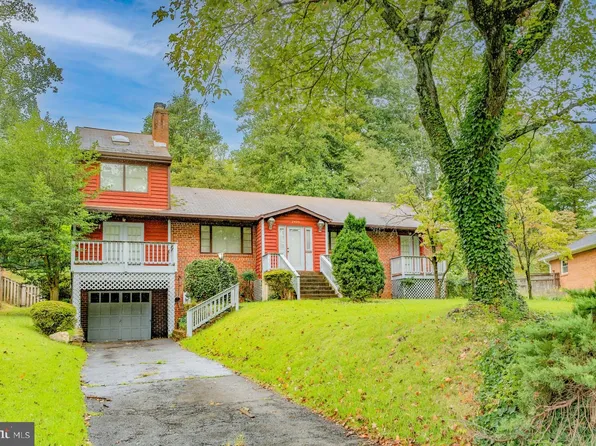 2400 N Vermont St, Arlington, VA 22207