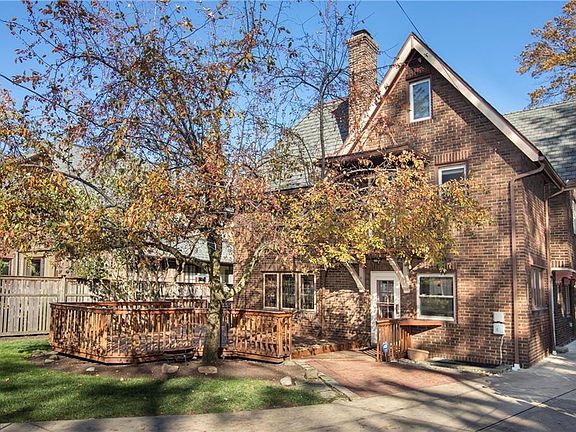 3rd image of 12977 Lake Ave