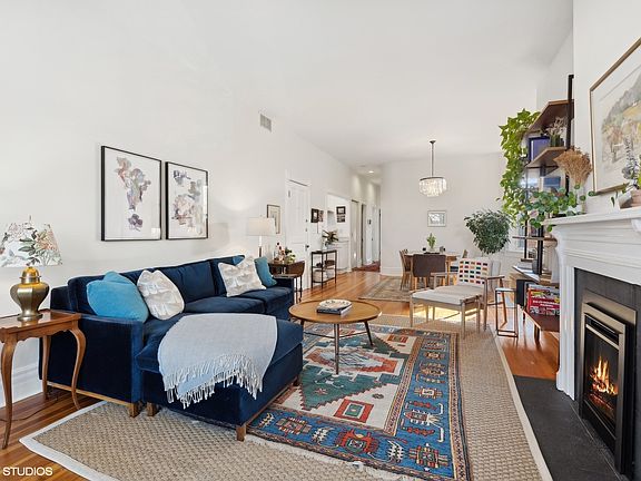 4th image of 1143 N Damen Ave APT 2