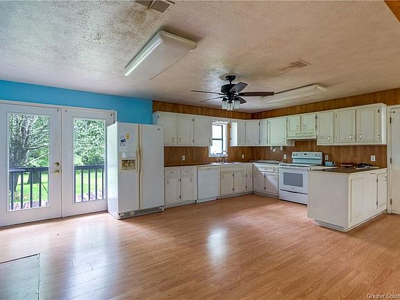 4th image of 1763 Meadowlark Ln