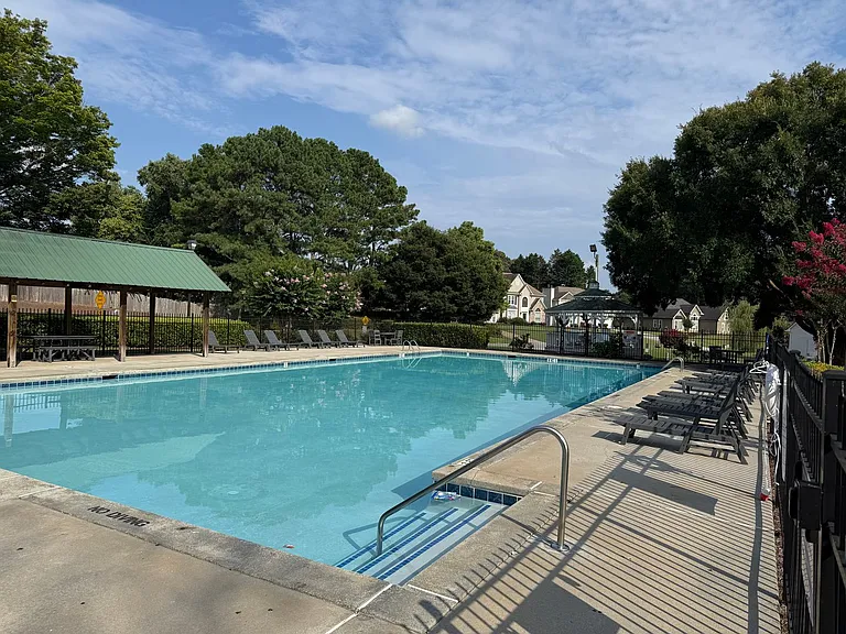 1040 Sunny Field Ct — Photo 1