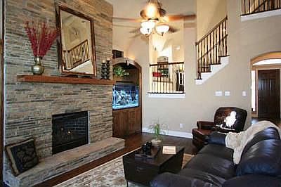 2nd image of 9032 Bottlebrush Ln