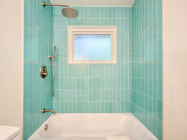 565 Transit Ave — Photo 23