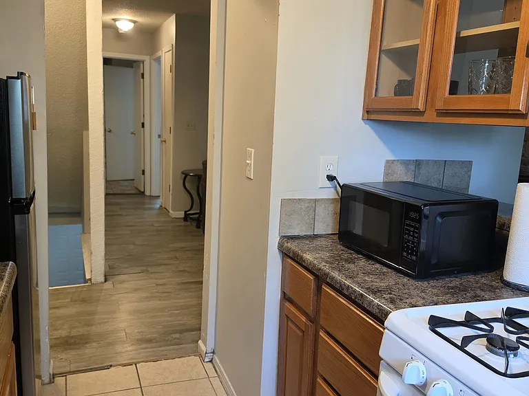 2830 Eaton St — Photo 11