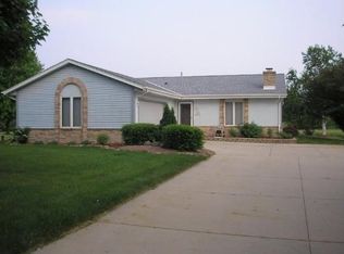 S78W16125 Woods Rd, Muskego, WI 53150
