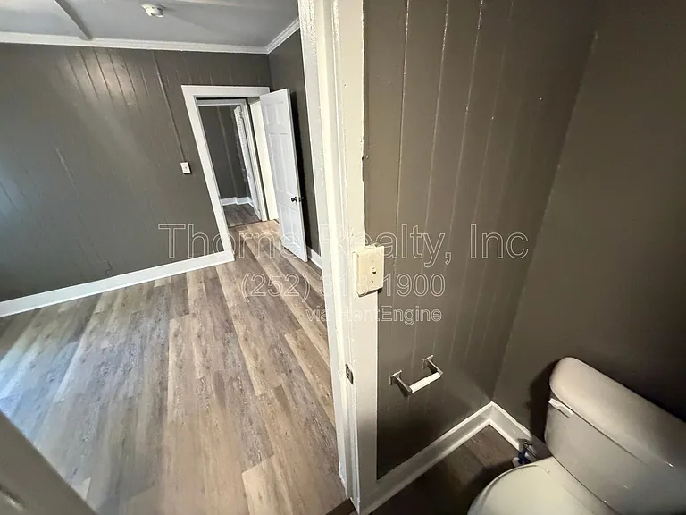 615 Manchester St SE — Photo 14