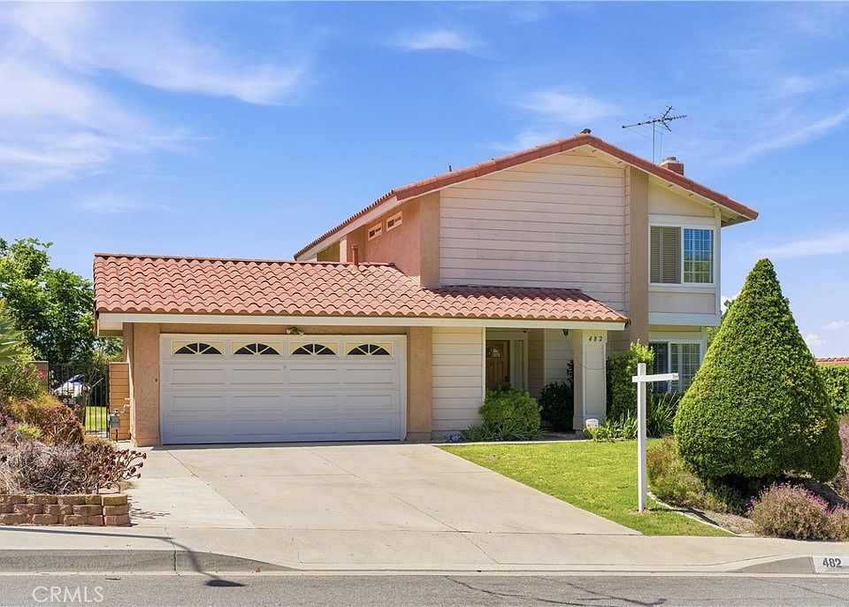 1st image of 482 Vista Del Norte