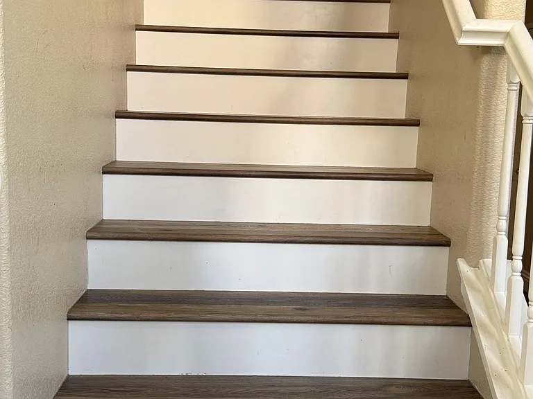beautiful vinyl stairs for easy maintenance
