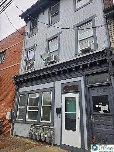 205 Front St #1F Photo 1