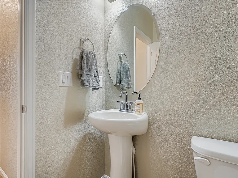 8219 S Trails Edge Ct — Photo 12