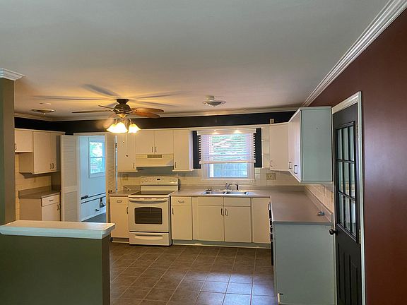 4th image of 514 Sibley Ln