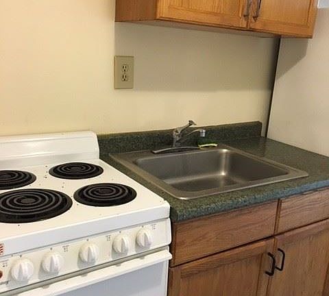 4th image of 430 Avenue K #A