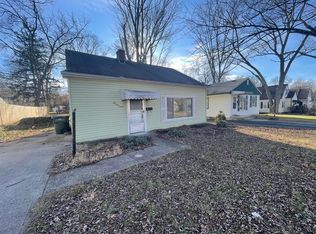 617 Chase Rd, Columbus, OH 43214