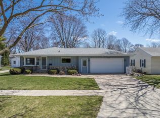 1536 N Gillett St, Appleton, WI 54914
