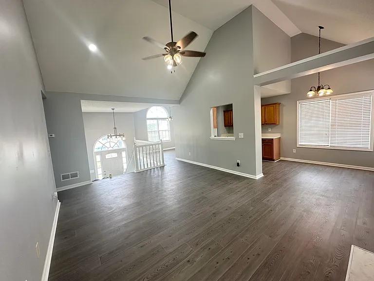 22 Moreland Cir — Photo 1