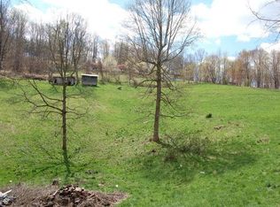 132 Hickory St, Cedar Bluff, VA 24609