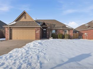 18709 E 49th Pl S, Tulsa, OK 74134