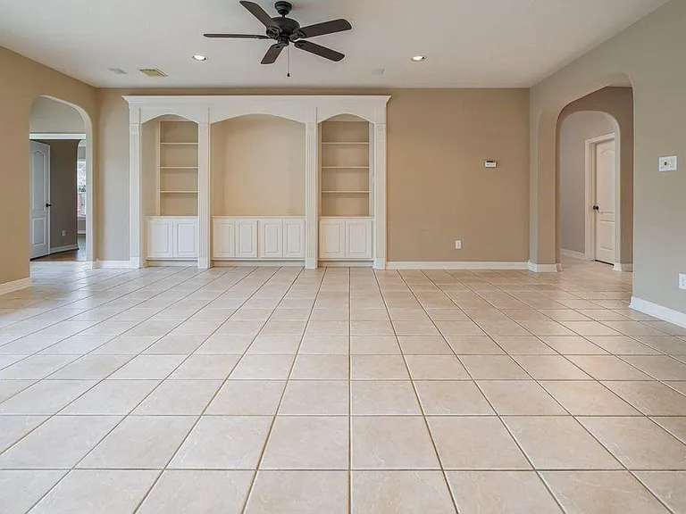12406 Santiago Cove Ln — Photo 10