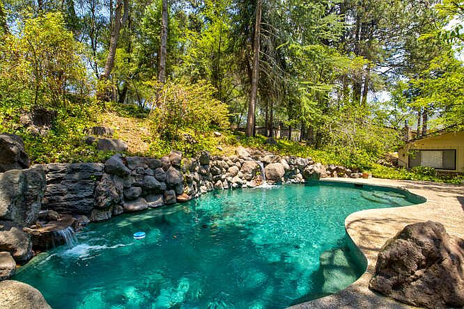 12420 Eureka St Sutter Creek-small-044-054-Eureka St044-666x444-72dpi_06192021