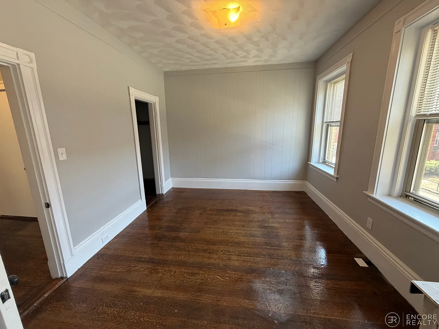 4 bed, 2000 sqft, $4,800 — Photo 3