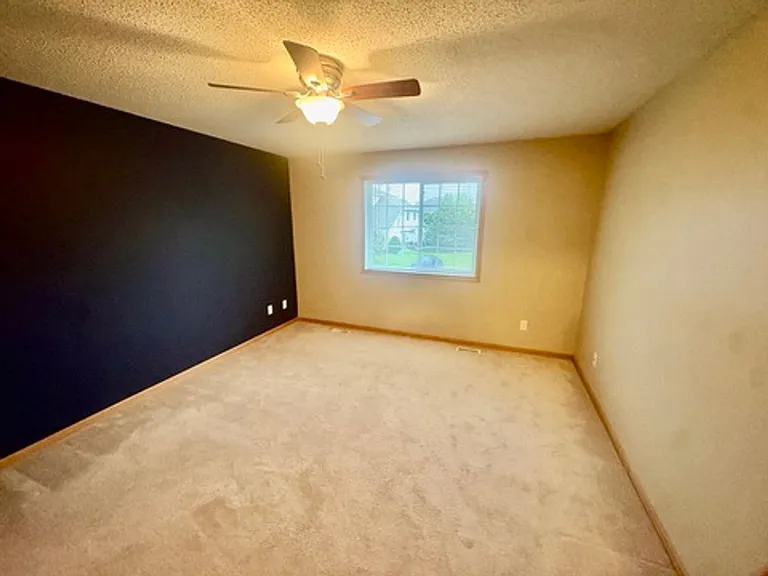 17119 Eastwood Ave — Photo 14