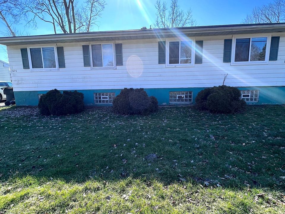 1626 Haslett Rd, East Lansing, MI 48823 Zillow