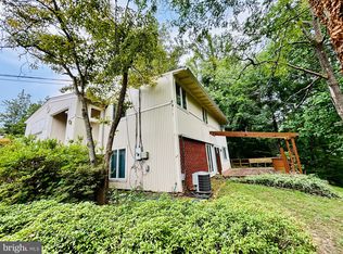 7313 Brad St, Falls Church, VA 22042