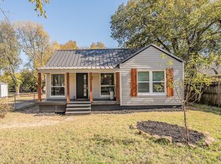 213 S Line St, Weatherford, TX 76086