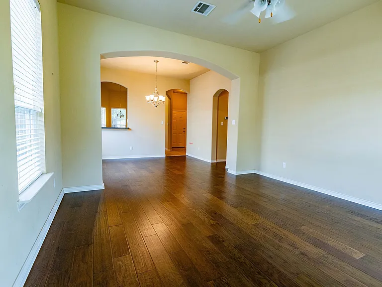 4333 Summersweet Ln — Photo 9