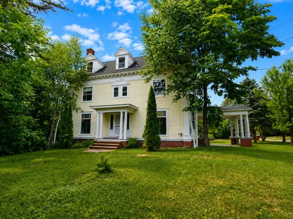 405 Pine Street, Rumford, ME 04276