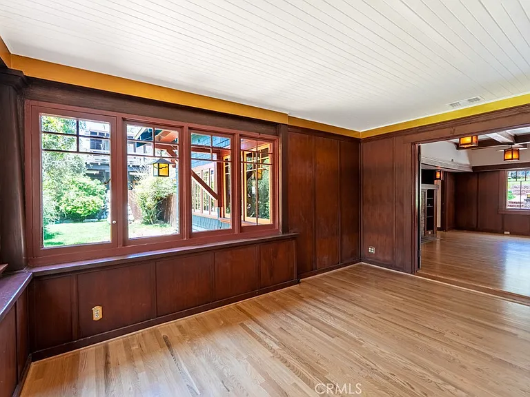 89 E Alegria Ave — Photo 12