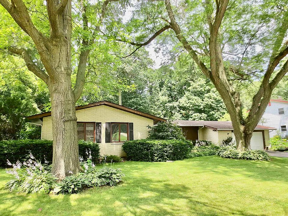 1st image of 4622 Edgewood Hills Dr #1