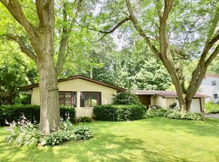 4622 Edgewood Hills Dr #1, Rockford, IL 61108