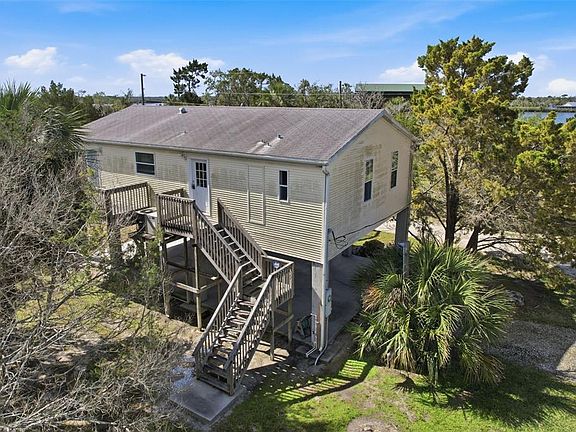 5th image of 13925 W Sanddollar Ln