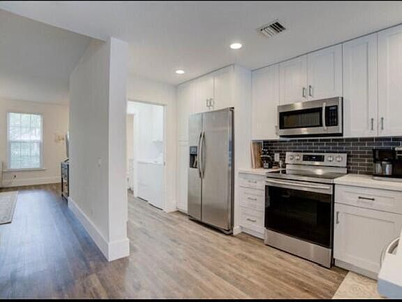 2nd image of 272 Murray Ct