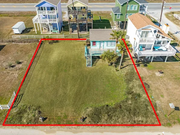 17404 Bristow Dr, Galveston, TX 77554